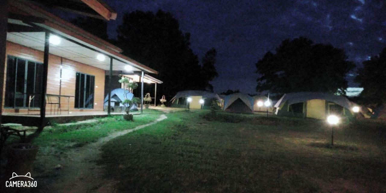 Hotel น็อคดาวน์ Amphoe Amphoe Khao Kho Exterior foto